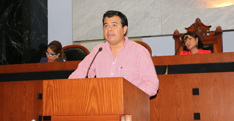 Arremete diputado añorvista contra el alcalde de Acapulco - Digital Guerrero