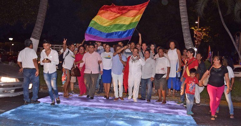 Conmemoran en Acapulco Día Mundial Contra la Homofobia - Digital Guerrero