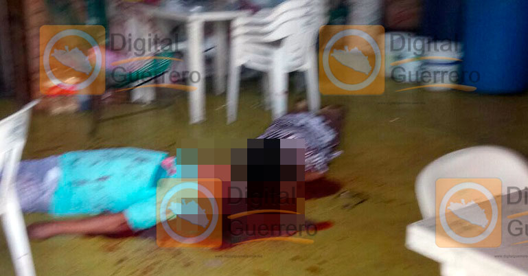 Balean bar en Acapulco y asesinan a tres personas