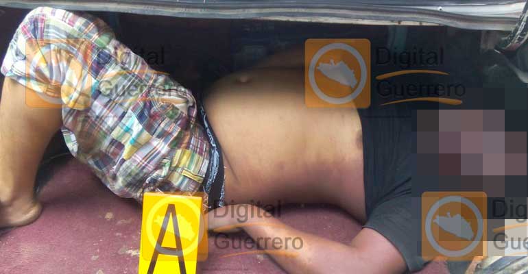 Masculino desaparecido es encontrado encajuelado en un Taxi en Acapulco