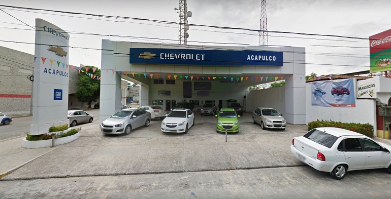 Asaltan agencia Chevrolet en Acapulco; un empleado herido