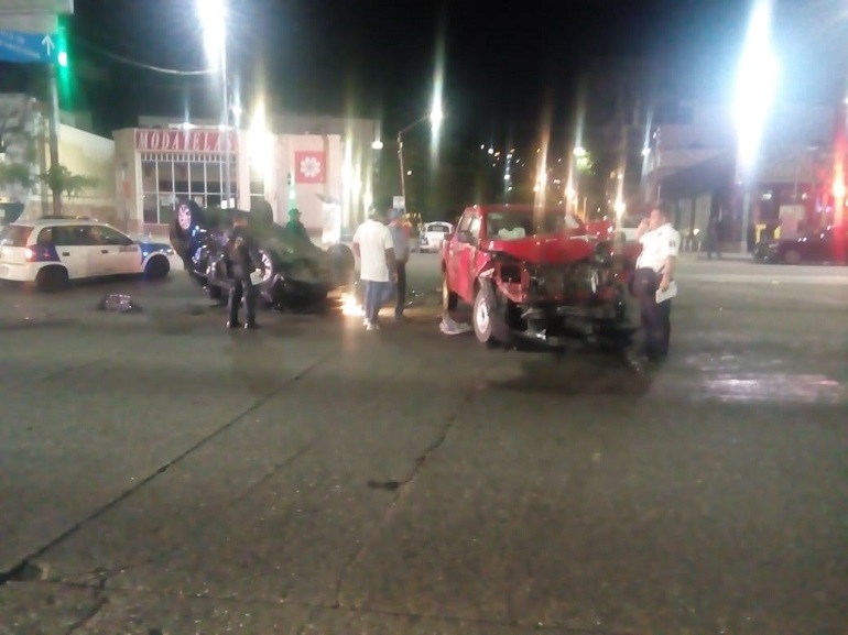 Fuerte choque en la costera Miguel Alemán deja como saldo a dos ...