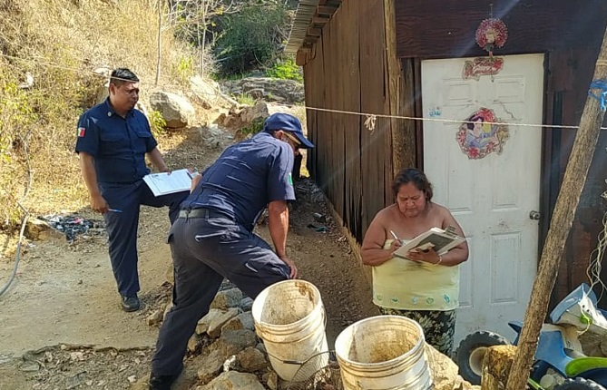 PC avisa a familias que viven en zonas de alto riesgo en Acapulco